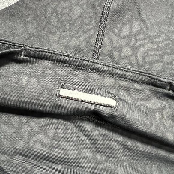 Lululemon Run Inspire Crop II Soul Cycle Legging SIZE 4 Black Camo Luxtreme - Picture 5 of 10